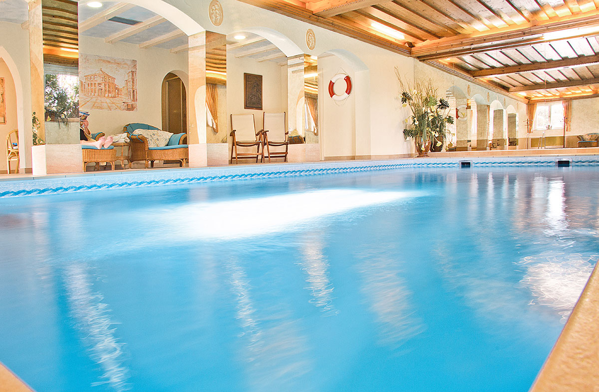 Indoor swimming pool & sauna world - Hotel Alpenhof am Tegernsee - Holidays  in a 4-star superior hotel