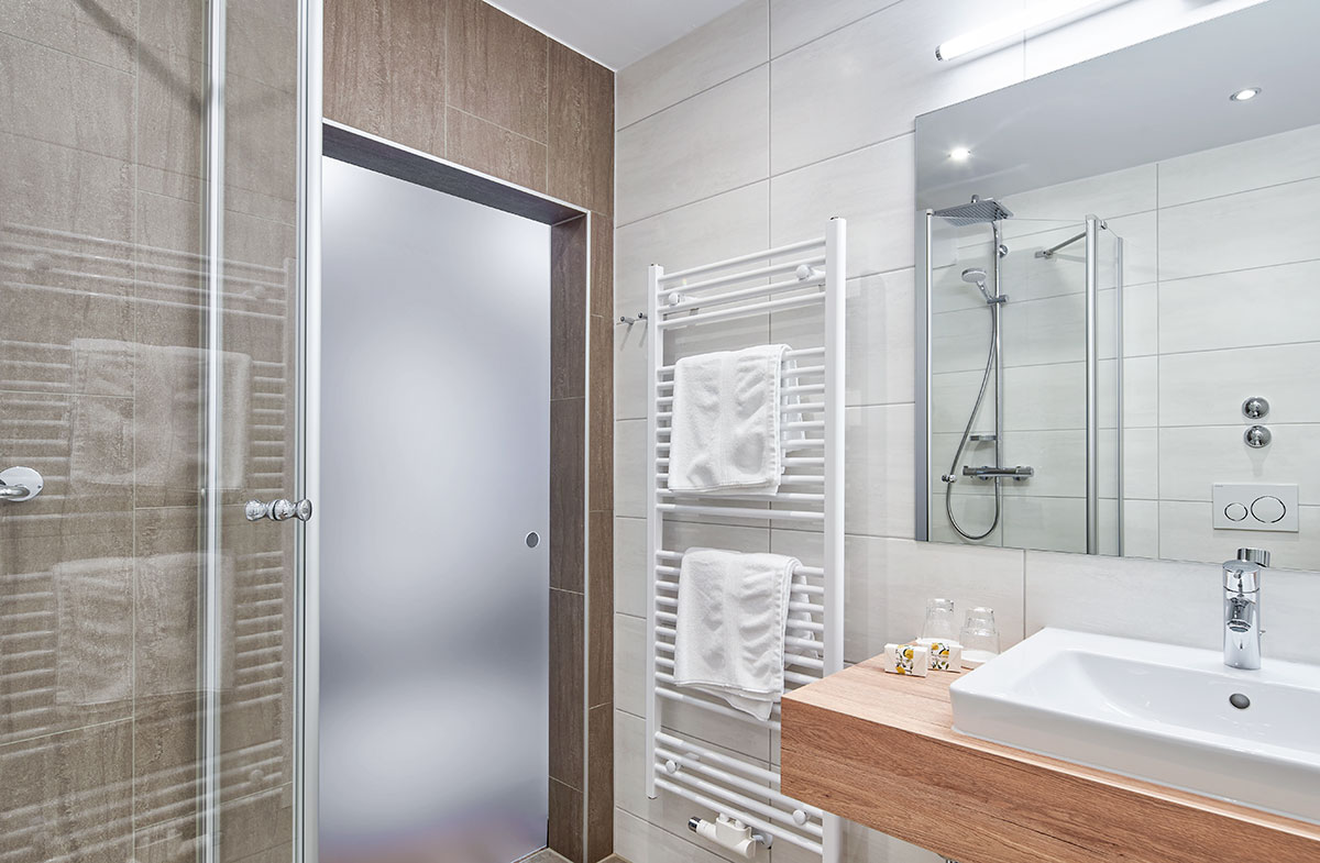 Alpenhofs stand Bad 3 52